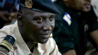 Le colonel Ismael Wague, s&rsquo;adresse à la presse au siège du CNSP à Kati, le 16 septembre 2020