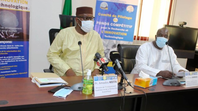 5ème-session-du-Comité-de-pilotage-du-Fonds-compétitif-pour-la-recherche-scientifique-et-l&rsquo;innovation-technologique-(Fcrit)