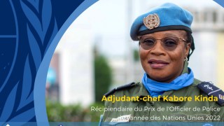 Adjudant-chef Kaboré Kinda du Burkina Faso, lauréate du Prix de la femme policière des Nations unies de l&rsquo;année