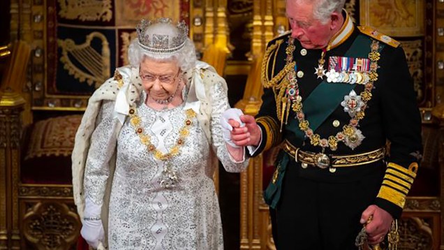 ELIZABETH-II-La-reine-est-morte,-vive-le-Roi-Charles-III