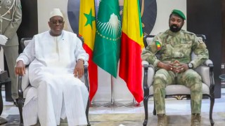 Senegal-jouer-mediation-entre-paris-bamako-Macky-Sall-Colonel-Assimi-Goita