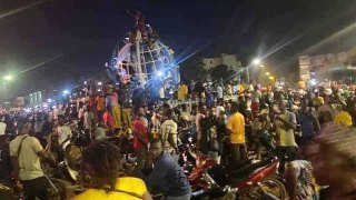 Ouagadougou-des-manifestants-prennent-d&rsquo;assaut,-nuitamment,-la-Place-de-la-Nation-pour-faire-barrage-à-une-tentative-de-destabilisation