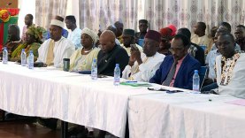 partis-politiques-administration