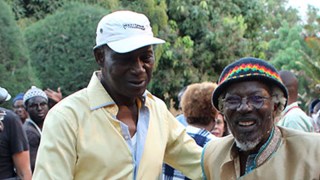 Alassane-Soumano-en-comagnie-de-Alpha-Blondy