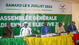 Le présidium des cérémonies d&rsquo;ouverture et de clôture de l&rsquo;Assemblée générale quadriennale élective du CNOSM le 6 juillet 2024