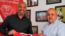 Éric Sékou Chelle Nouveau Départ au Mouloudia Club d&rsquo;Oran