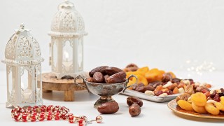 Ramadan-Kareem-et-iftar,-cuisine-musulmane,-concept-de-vacances
