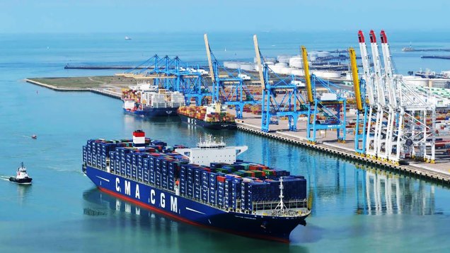 cma-cgm-suspension-routiere-marchandises-mali-penurie-carburant-2025