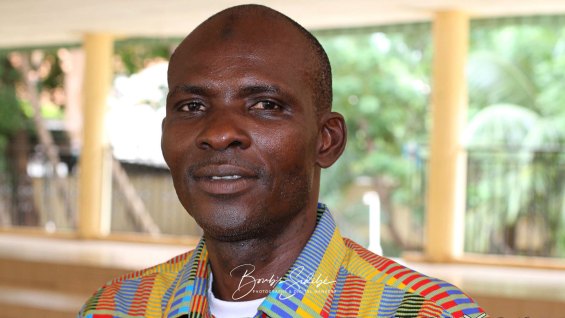 El Hadj Tandina à la Pyramide du Souvenir à Bamako — Photo Boub’s SiDiBÉ